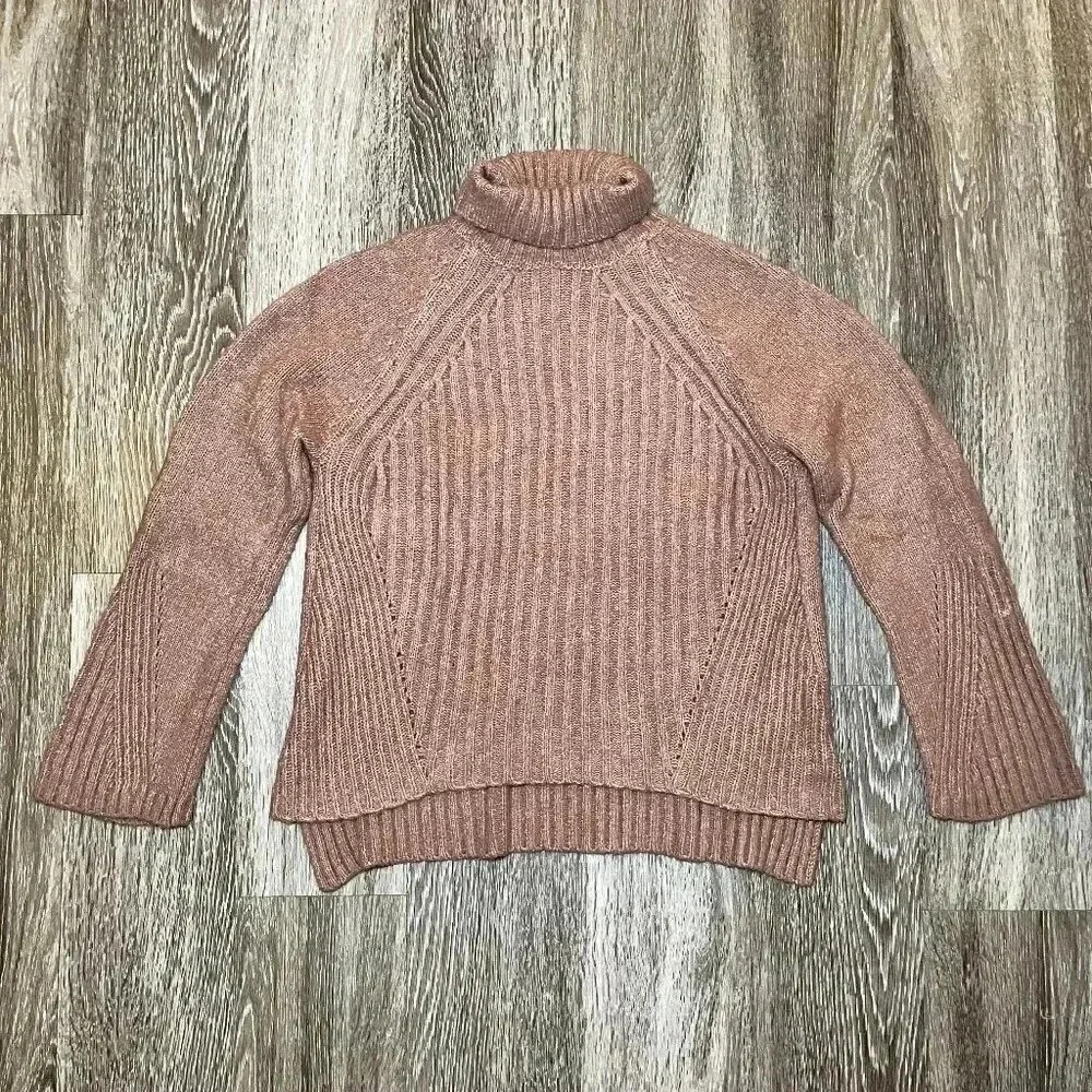 Womens Pink Lily Brown Turtleneck Sweater - S
